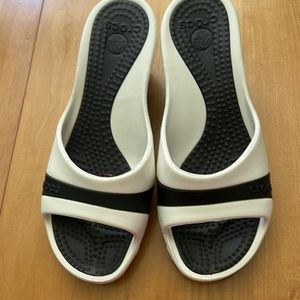 Size 9 Croc Wedge Sassari